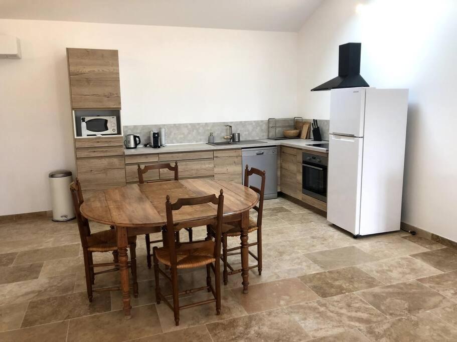 Rasteau Appartement Au Milieu Des Oliviers מראה חיצוני תמונה